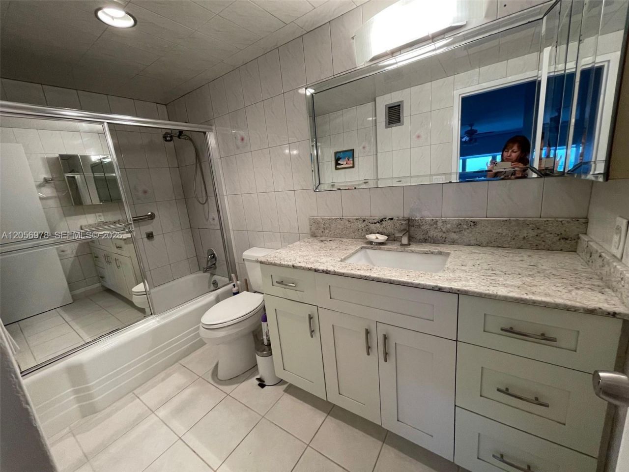 5825 Collins Ave , Unit 7B, Miami Beach, FL 33140 Photo