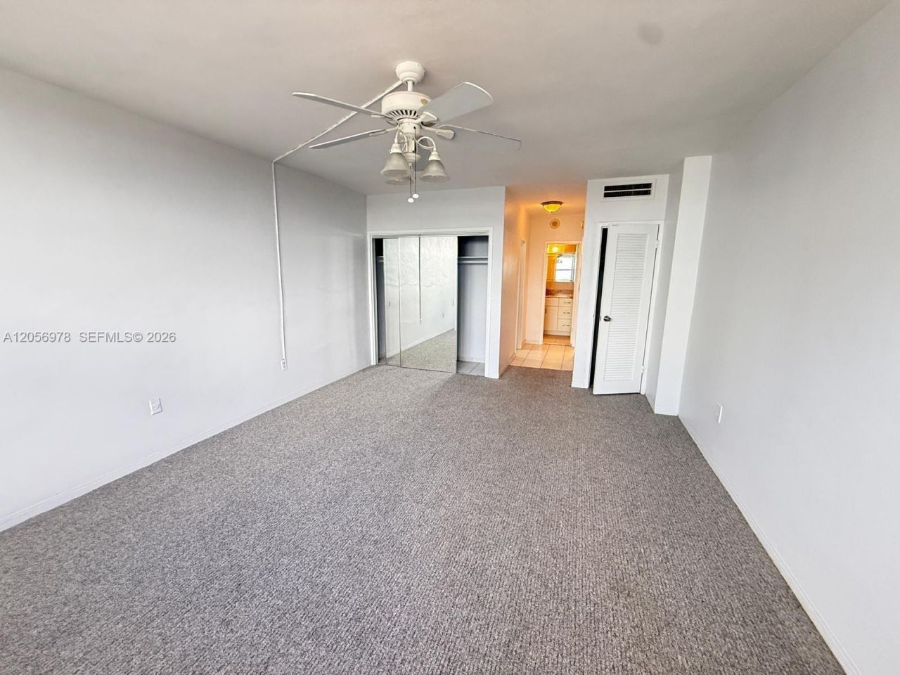 5825 Collins Ave , Unit 7B, Miami Beach, FL 33140 Photo
