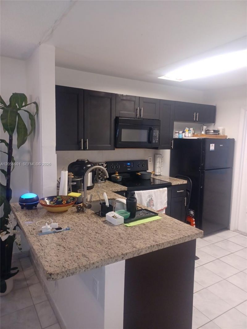 3777 NW 78th Ave , Unit 8E, Davie, FL 33024 Photo