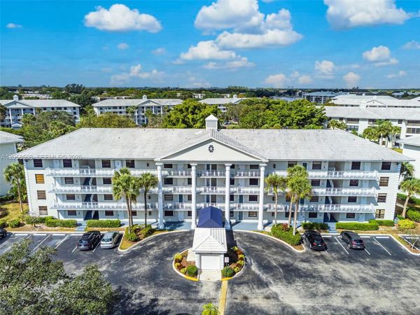 1719 Whitehall Dr , Unit 304, Davie, FL 33324