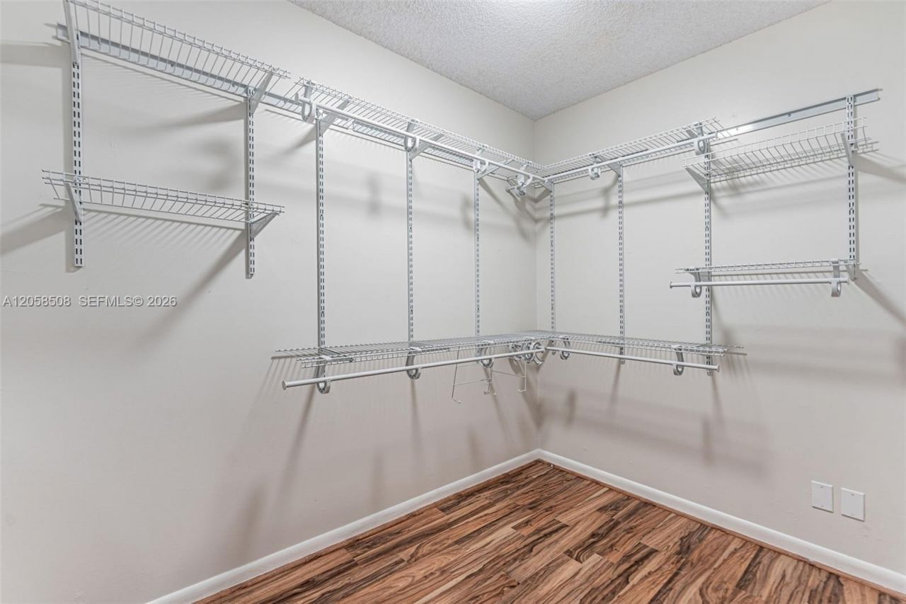 1719 Whitehall Dr , Unit 304, Davie, FL 33324 Photo