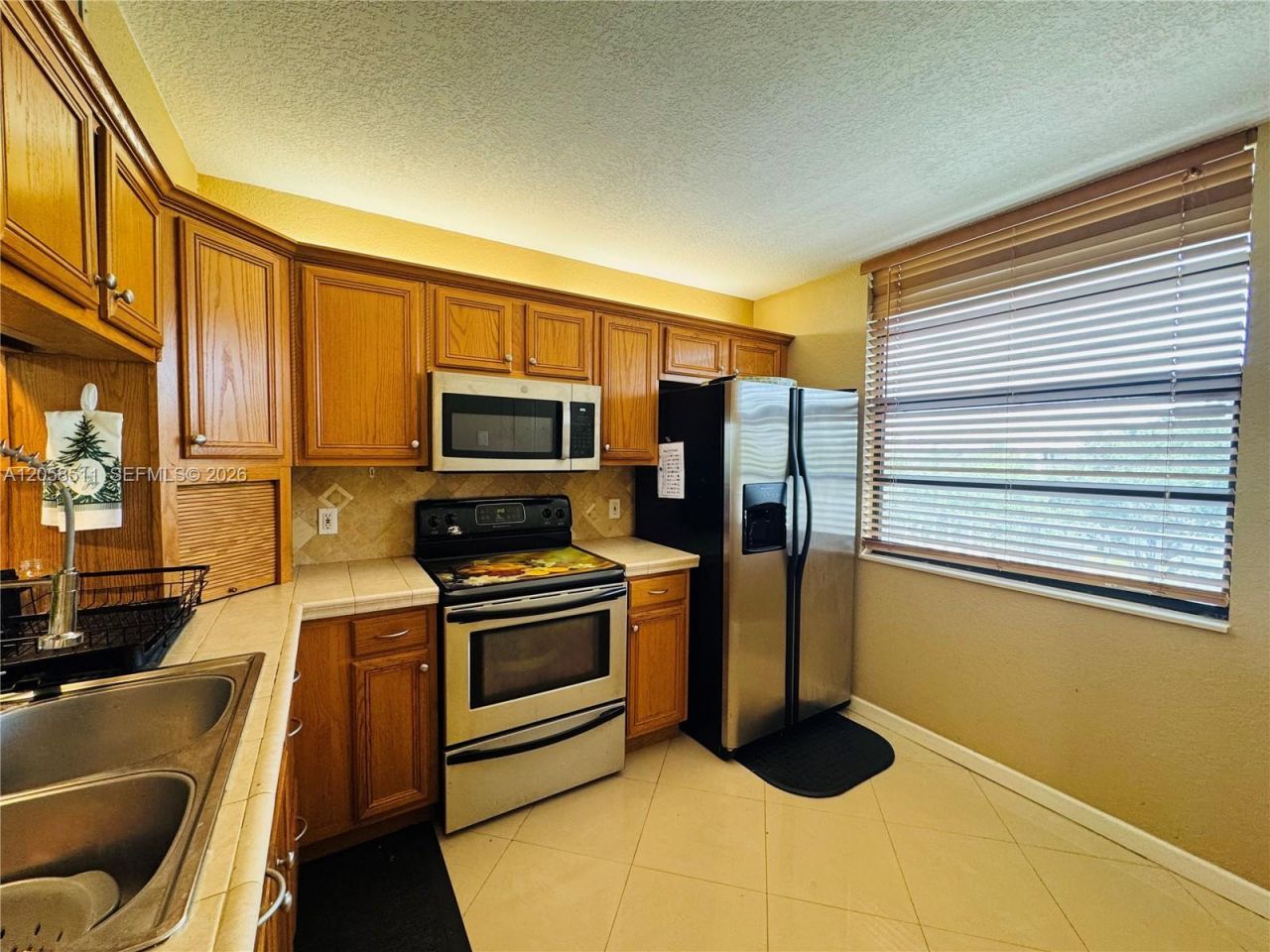 1705 Whitehall Dr , Unit 401, Davie, FL 33324 Photo
