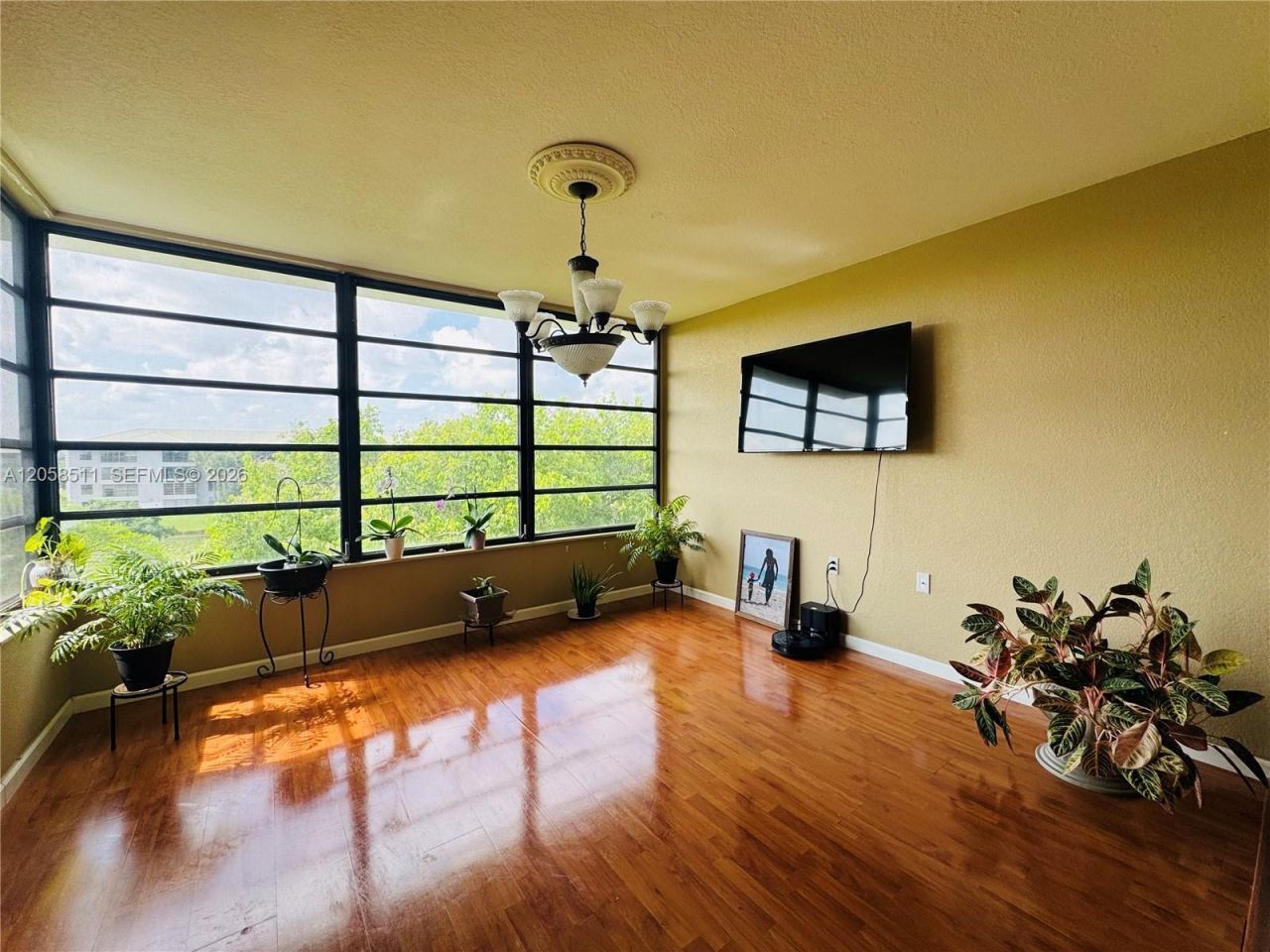 1705 Whitehall Dr , Unit 401, Davie, FL 33324 Photo