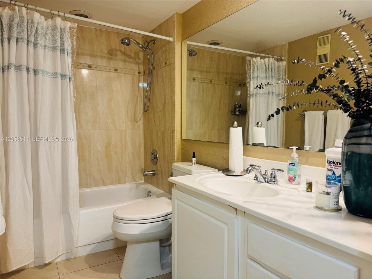 1705 Whitehall Dr , Unit 401, Davie, FL 33324 Photo