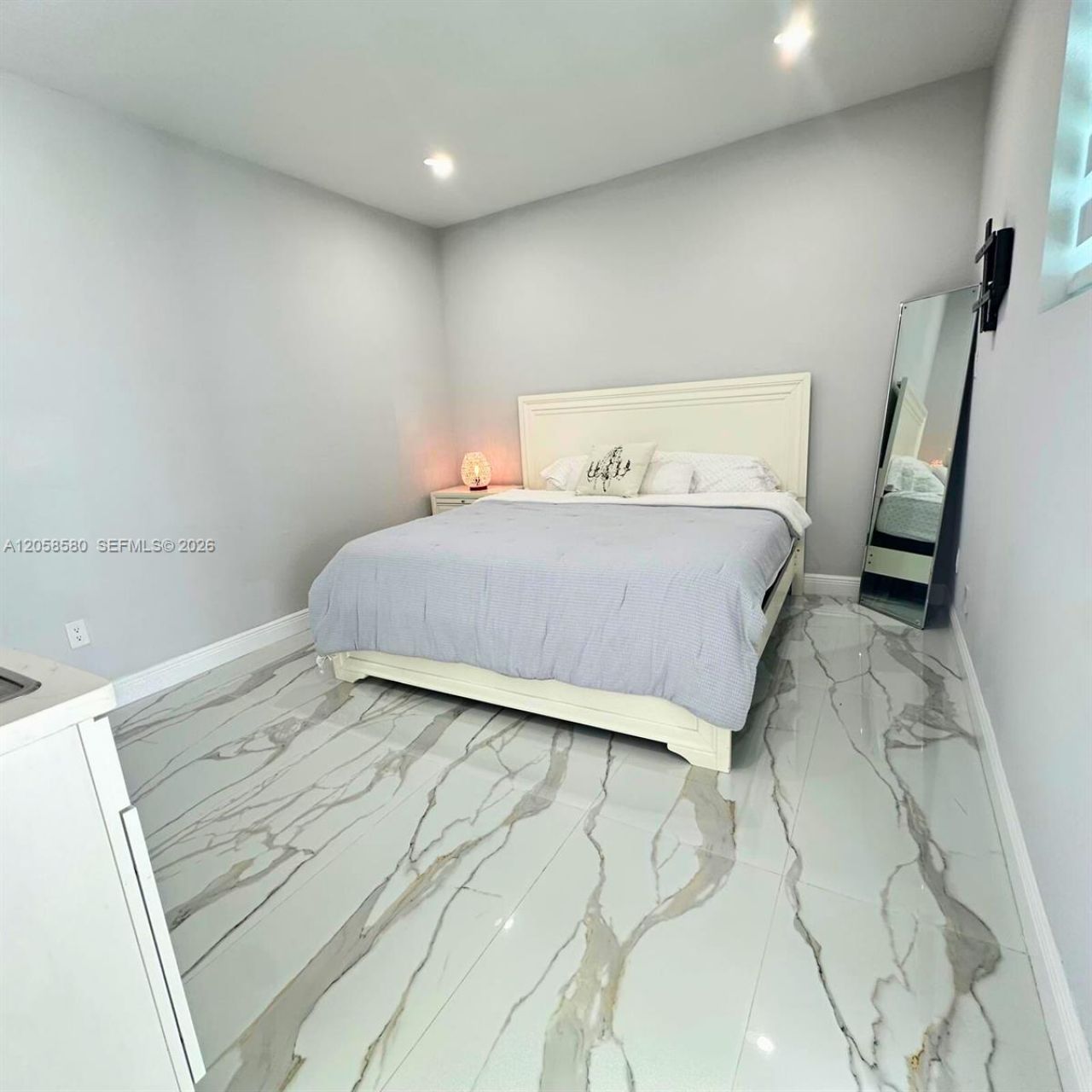 40 Sutton Rd , Unit 1, West Park, FL 33023 Photo