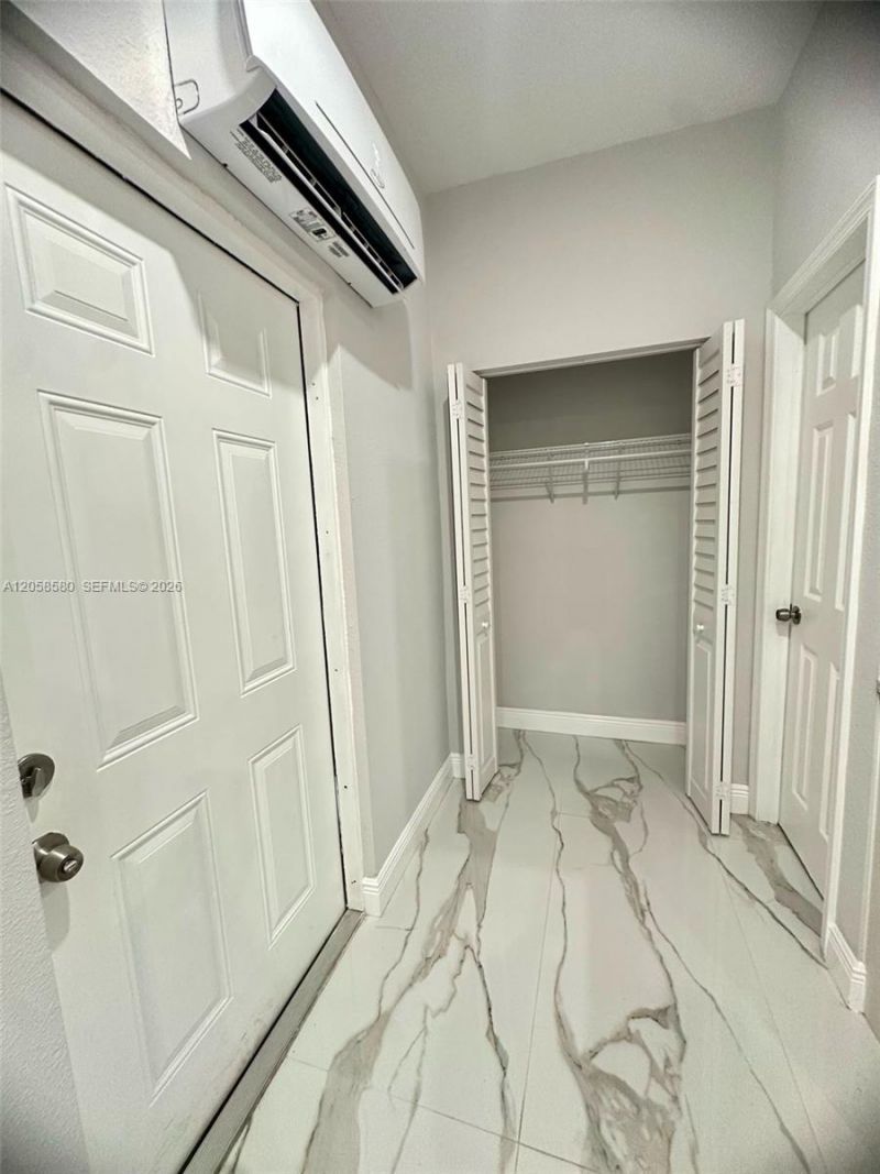 40 Sutton Rd , Unit 1, West Park, FL 33023 Photo