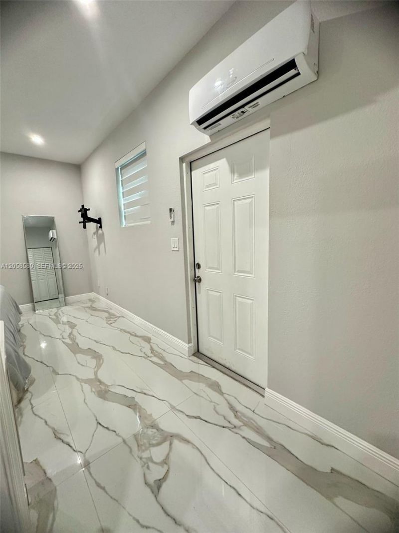 40 Sutton Rd , Unit 1, West Park, FL 33023 Photo