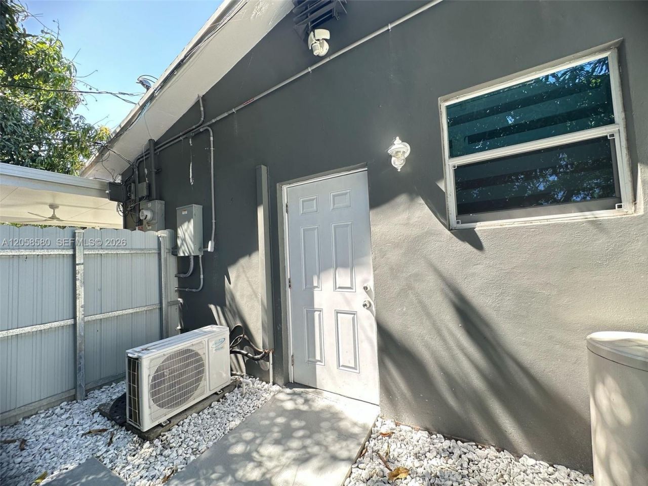 40 Sutton Rd , Unit 1, West Park, FL 33023 Photo