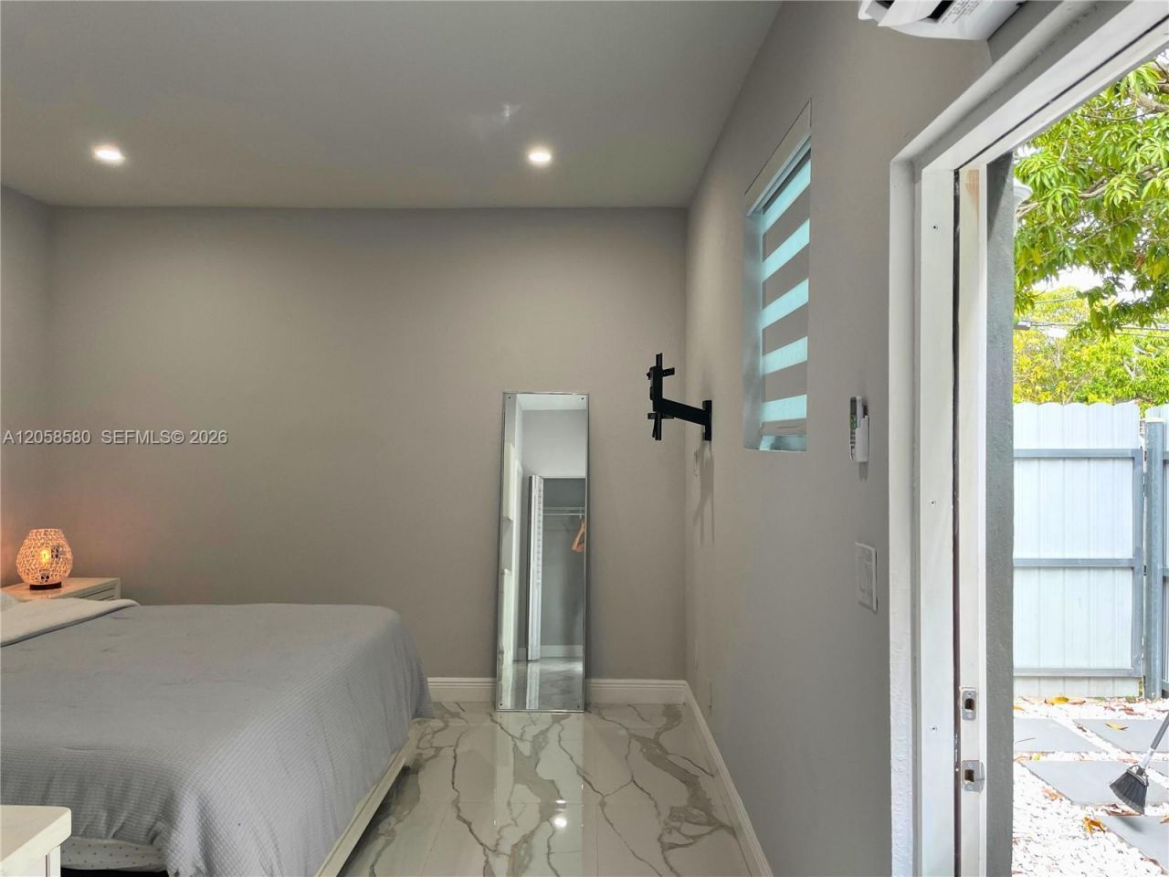 40 Sutton Rd , Unit 1, West Park, FL 33023 Photo