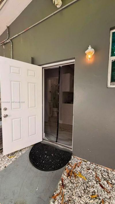 40 Sutton Rd , Unit 1, West Park, FL 33023 Photo
