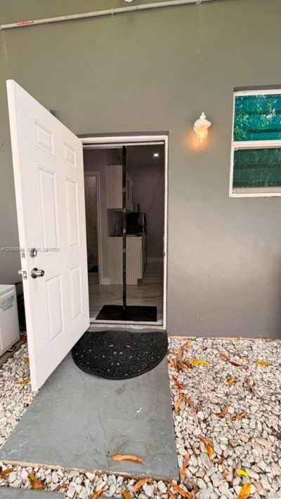 40 Sutton Rd , Unit 1, West Park, FL 33023 Photo