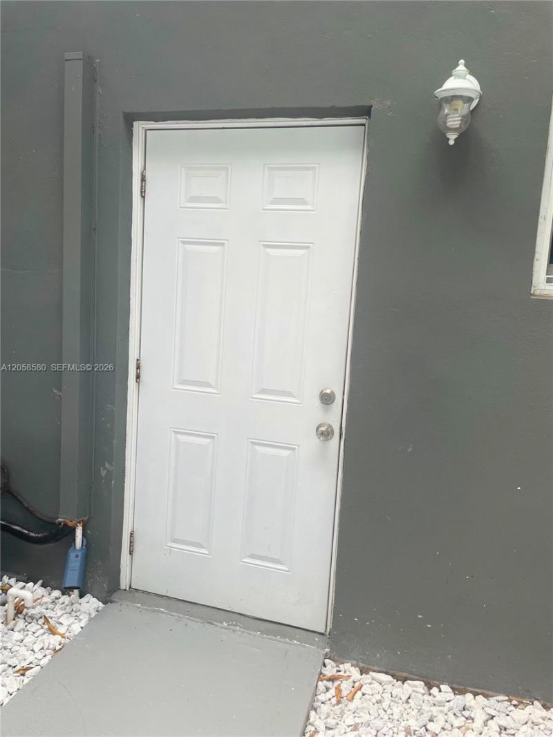 40 Sutton Rd , Unit 1, West Park, FL 33023 Photo