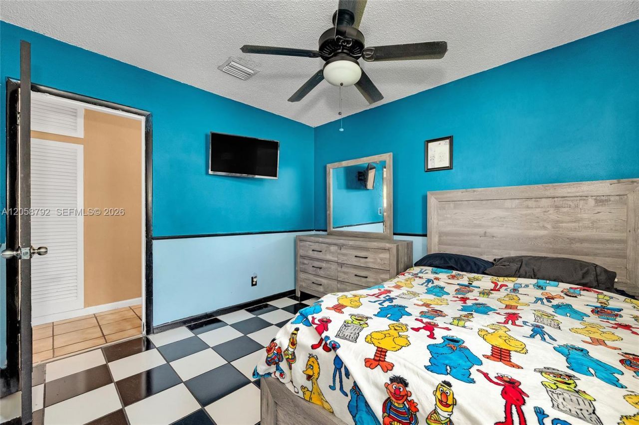 220 SW 65th Ave, Pembroke Pines, FL 33023 Photo