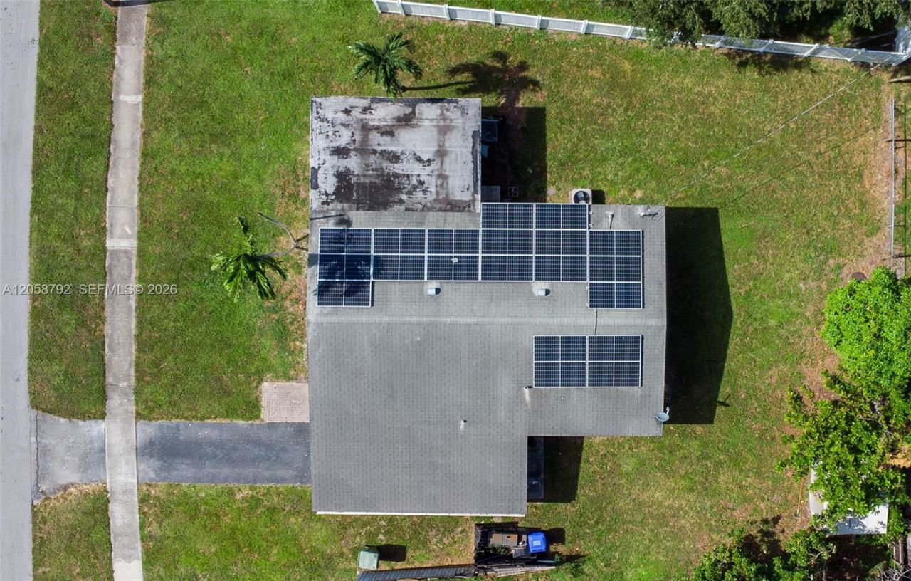 220 SW 65th Ave, Pembroke Pines, FL 33023 Photo
