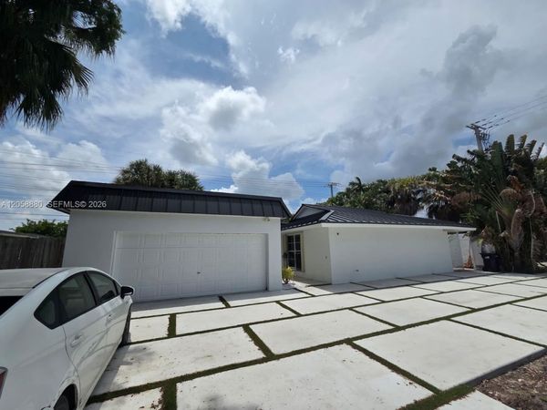 8404 SW 102nd Pl , Miami, FL 33173