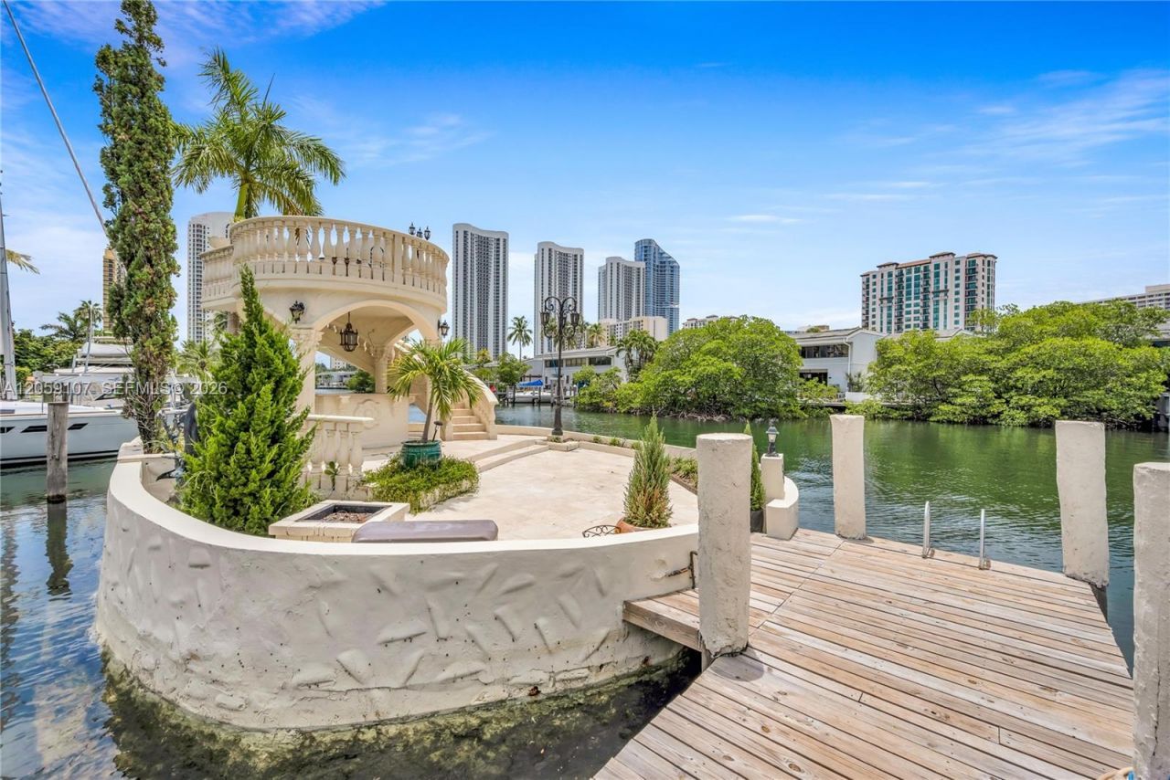270 Atlantic Ave , Sunny Isles Beach, FL 33160 Photo