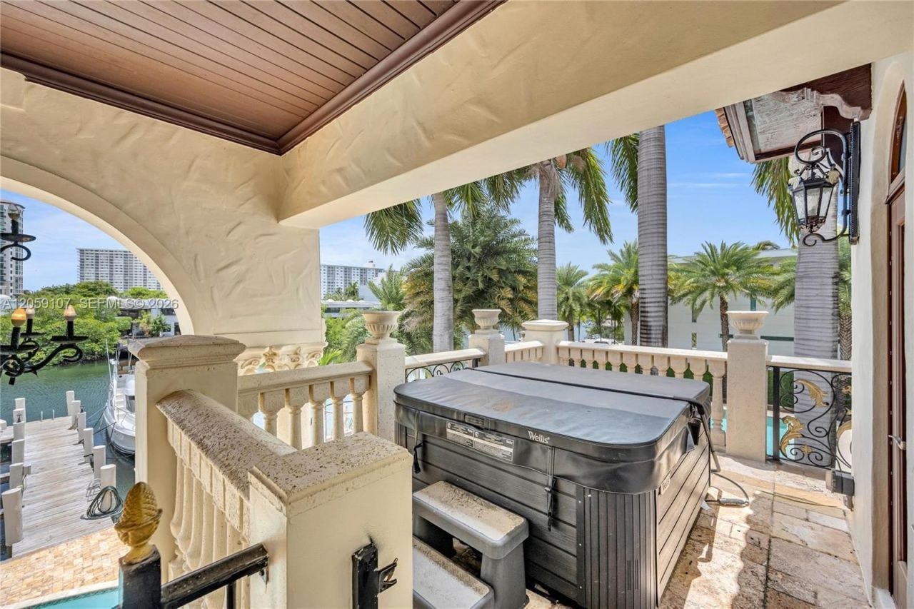 270 Atlantic Ave , Sunny Isles Beach, FL 33160 Photo