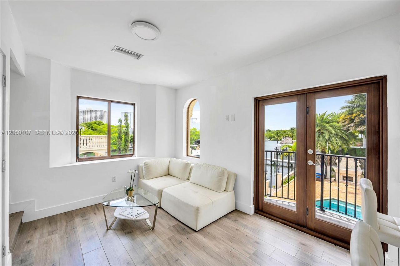 270 Atlantic Ave , Sunny Isles Beach, FL 33160 Photo