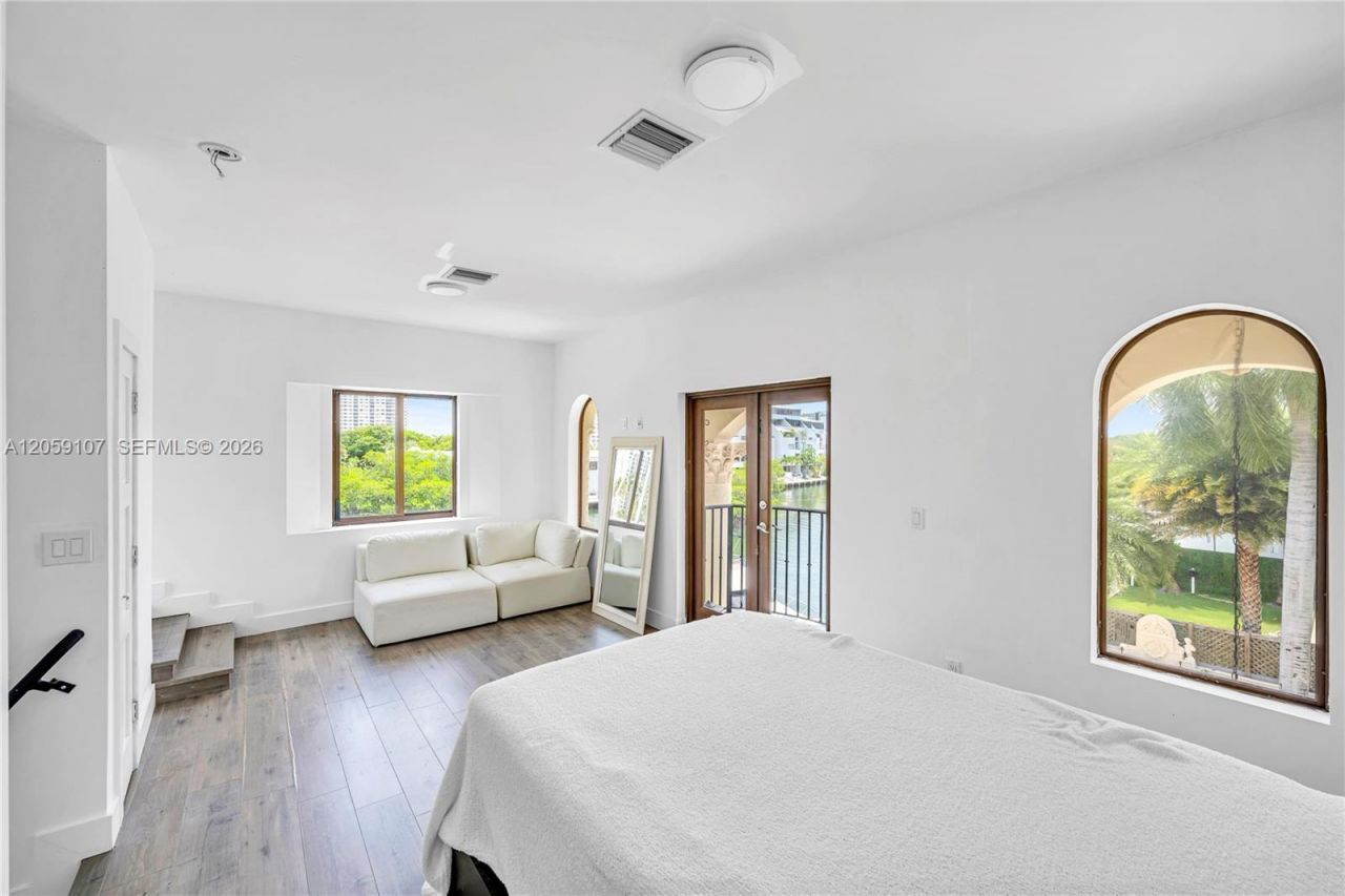 270 Atlantic Ave , Sunny Isles Beach, FL 33160 Photo