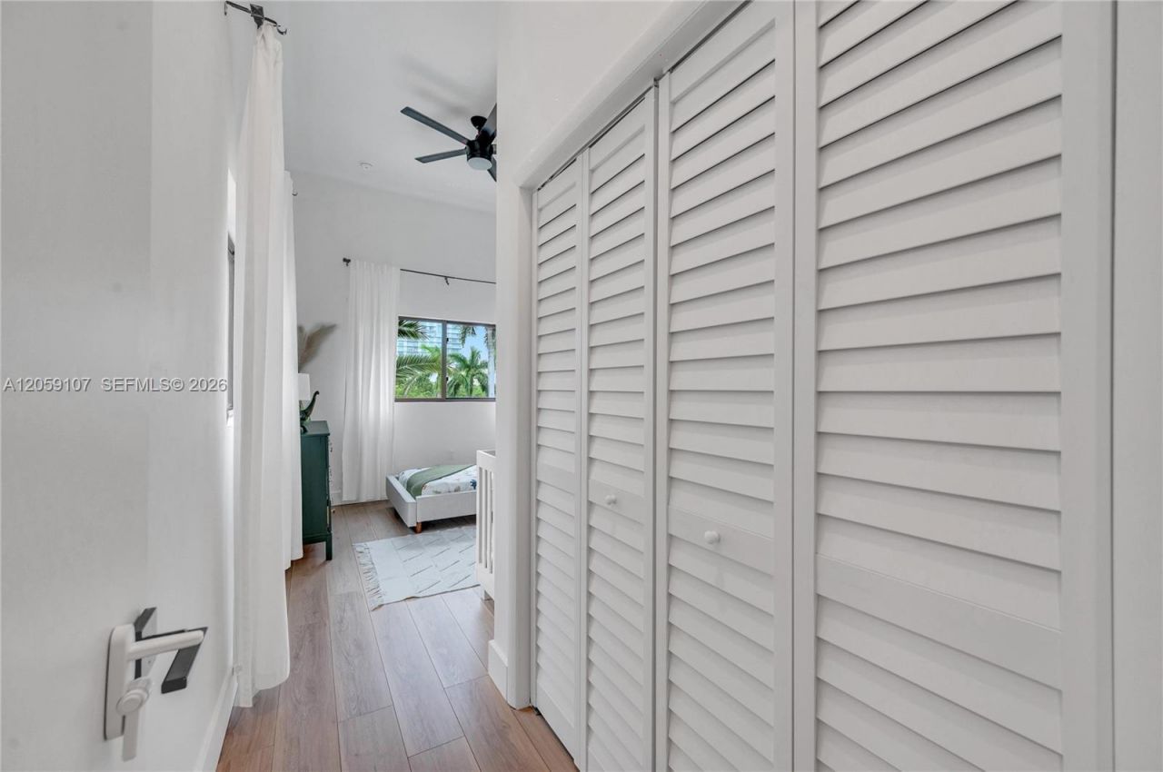 270 Atlantic Ave , Sunny Isles Beach, FL 33160 Photo