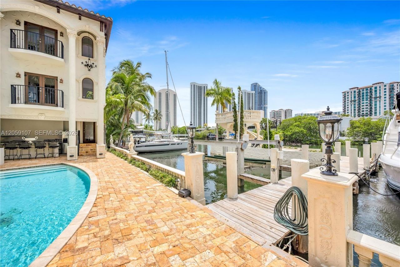 270 Atlantic Ave , Sunny Isles Beach, FL 33160 Photo