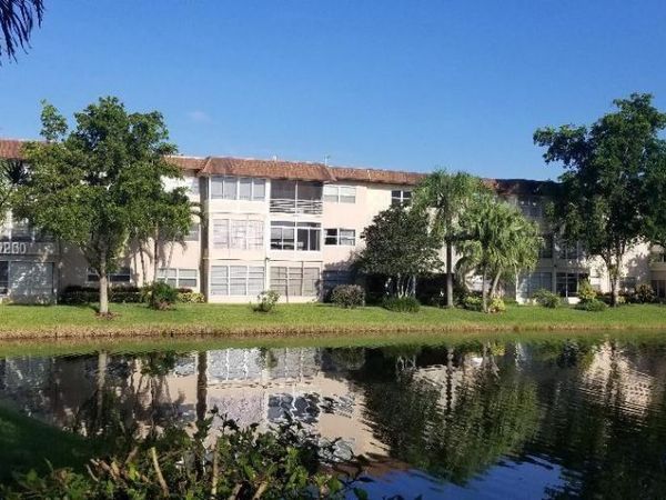 3430 NW 52nd Ave , Unit 110, Lauderdale Lakes, FL 33319