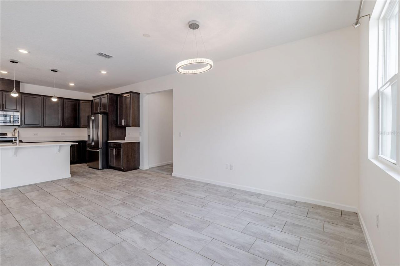 5229 Meadow Song Drive, Okahumpka, FL 34762 Photo