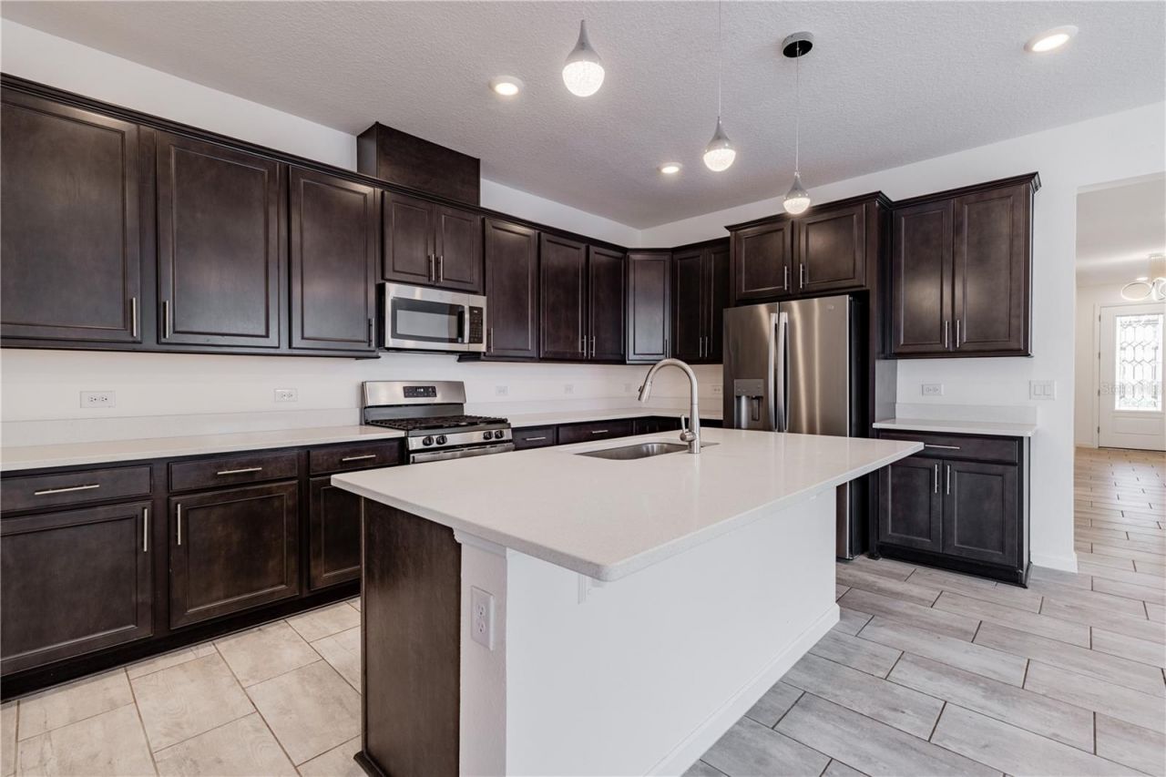 5229 Meadow Song Drive, Okahumpka, FL 34762 Photo