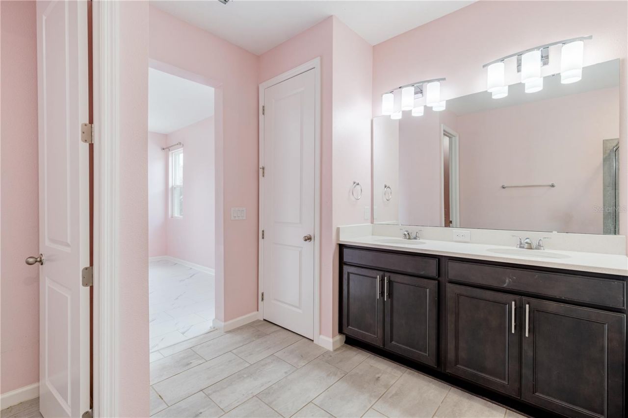 5229 Meadow Song Drive, Okahumpka, FL 34762 Photo
