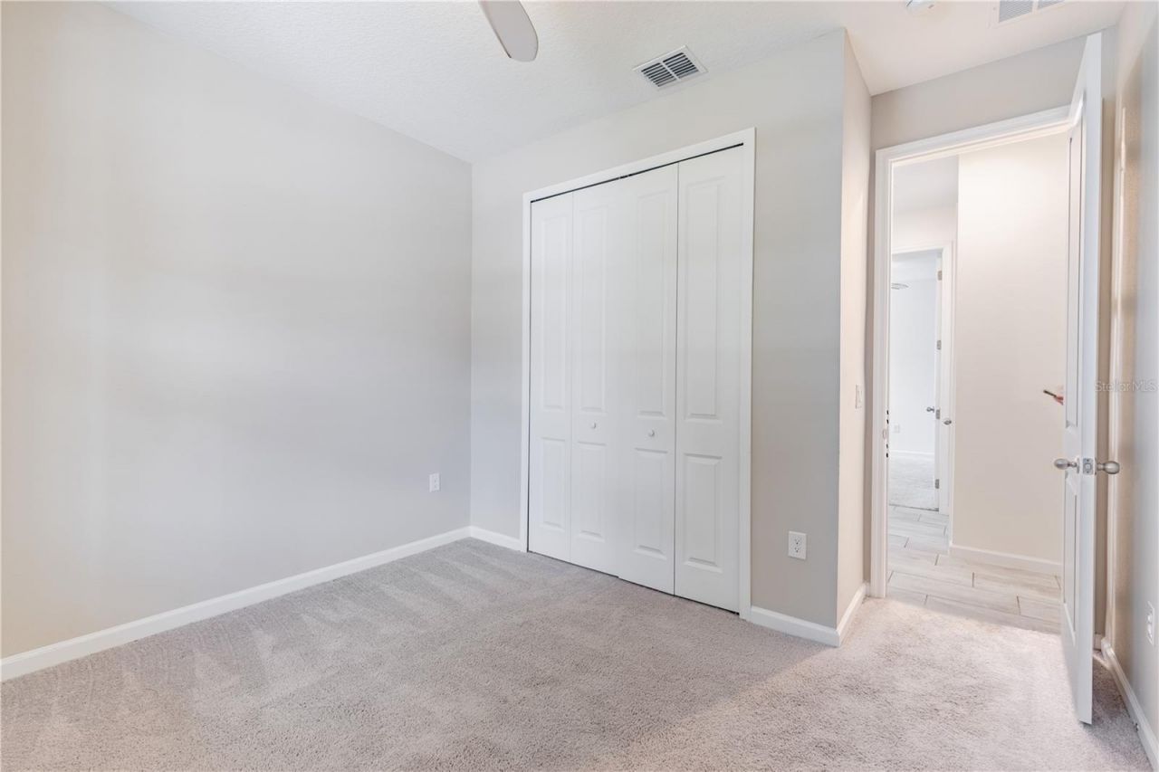5229 Meadow Song Drive, Okahumpka, FL 34762 Photo