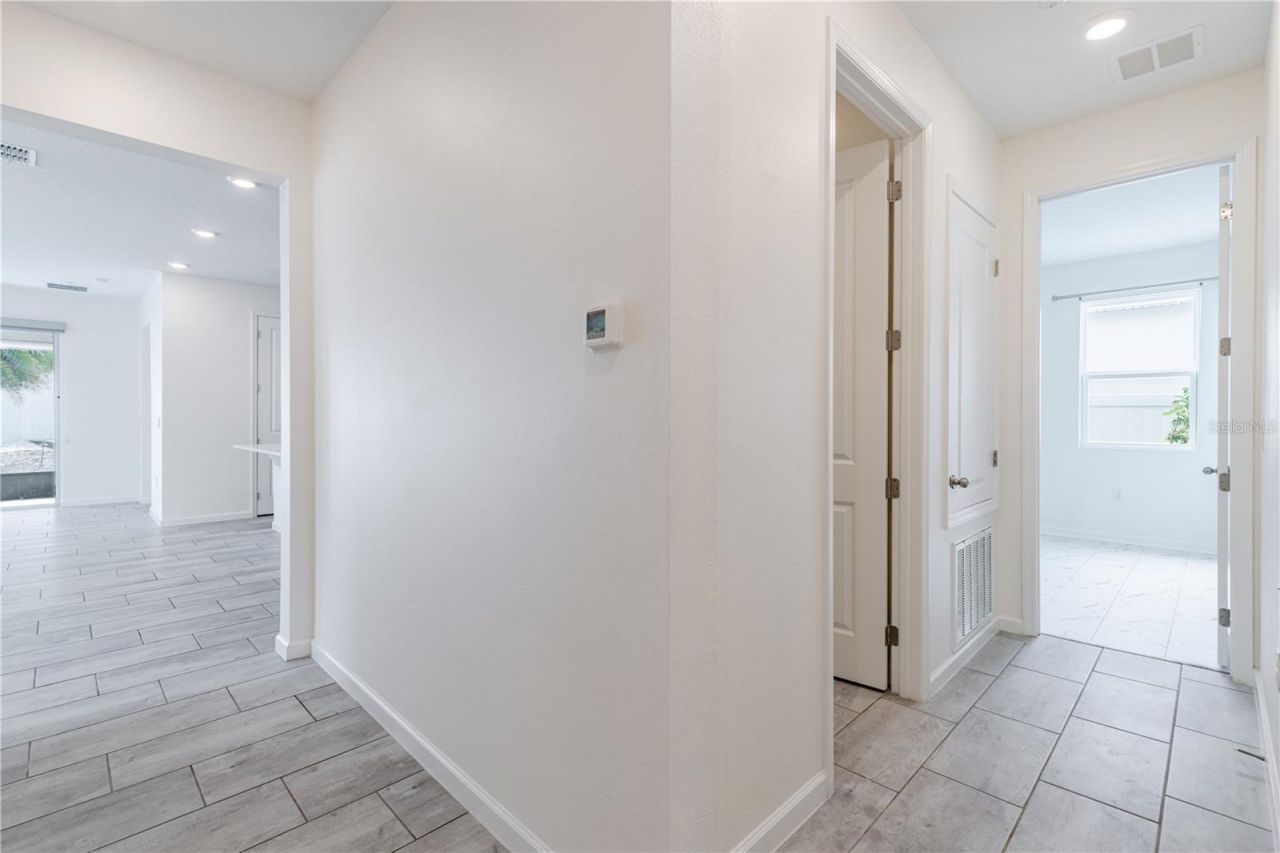 5229 Meadow Song Drive, Okahumpka, FL 34762 Photo