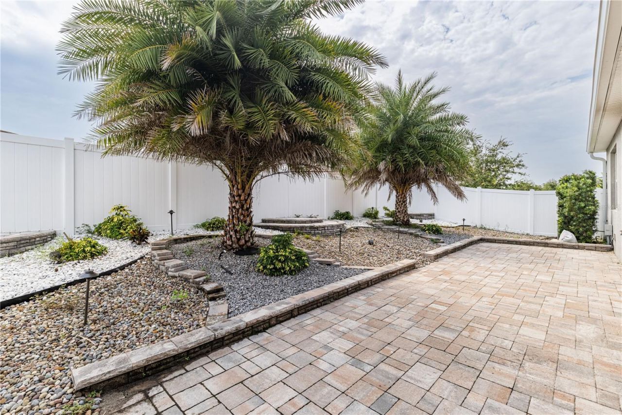 5229 Meadow Song Drive, Okahumpka, FL 34762 Photo