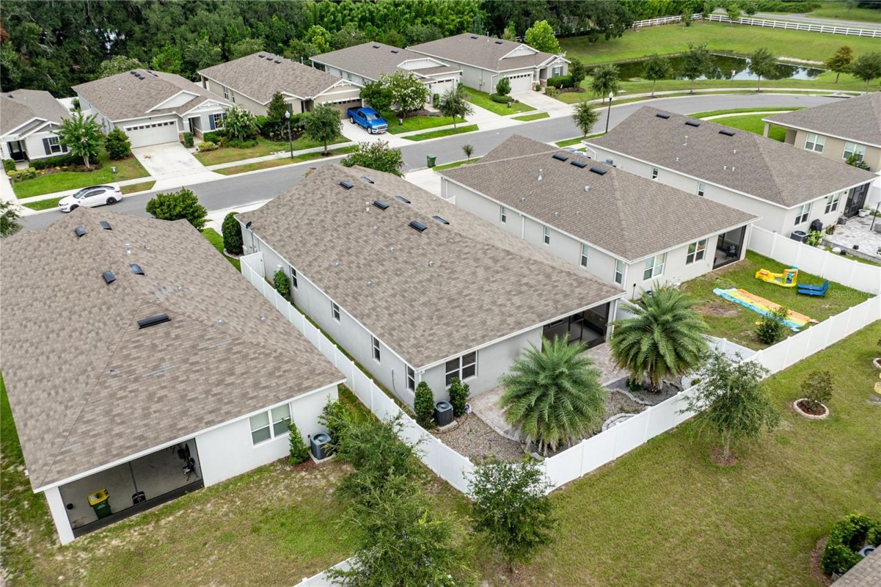 5229 Meadow Song Drive, Okahumpka, FL 34762 Photo