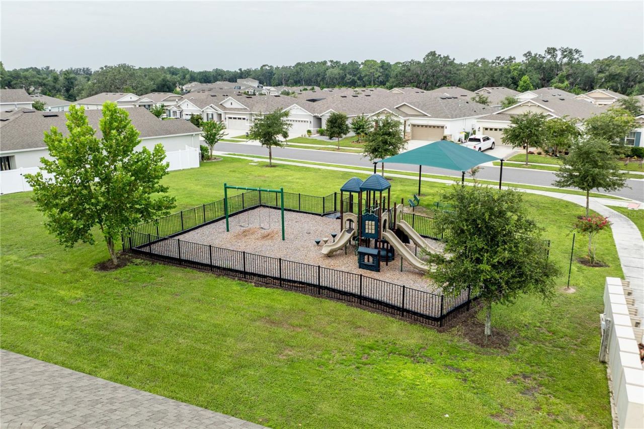 5229 Meadow Song Drive, Okahumpka, FL 34762 Photo