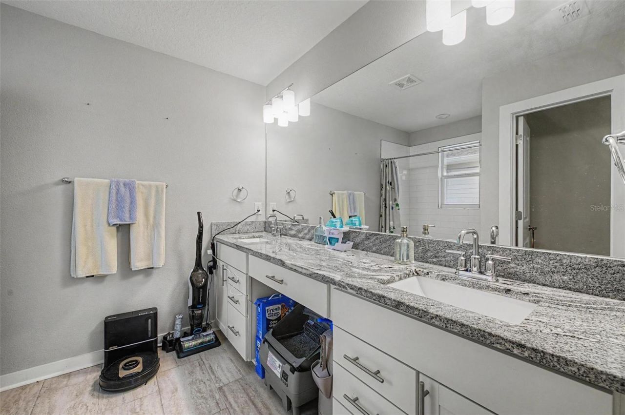 6023 Interbay Boulevard, Unit 1, Tampa, FL 33611 Photo