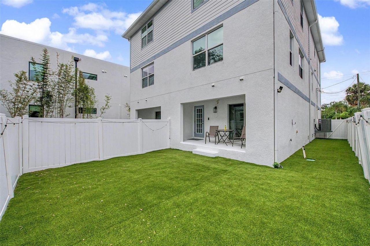 6023 Interbay Boulevard, Unit 1, Tampa, FL 33611 Photo