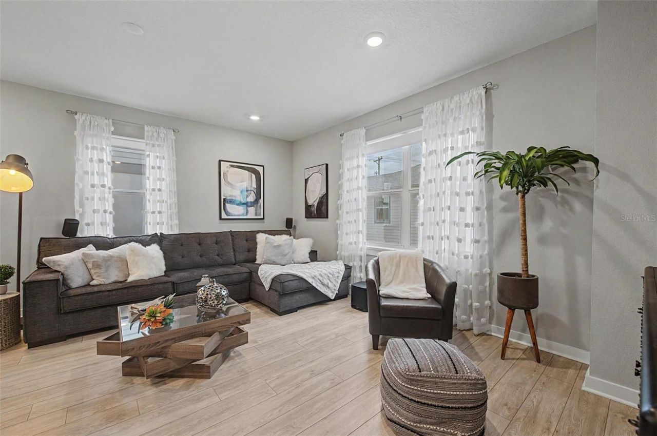 6023 Interbay Boulevard, Unit 1, Tampa, FL 33611 Photo