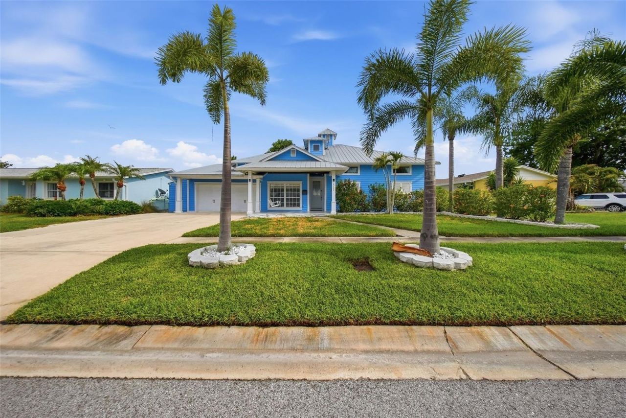 8722 Palisades Drive , Tampa, FL 33615 Main Photo