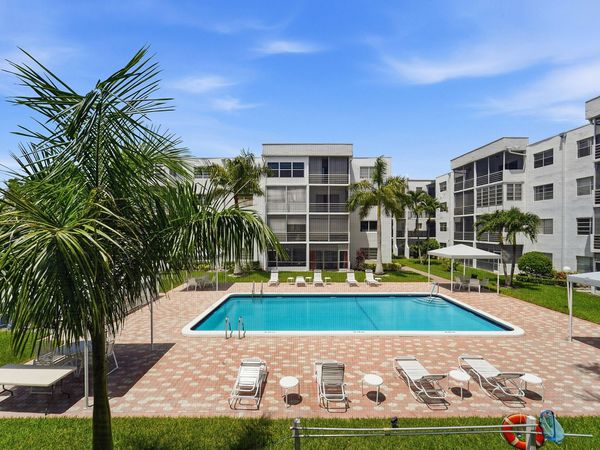 3000 E SUNRISE LAKES Drive E, Unit 223, Sunrise, FL 33322