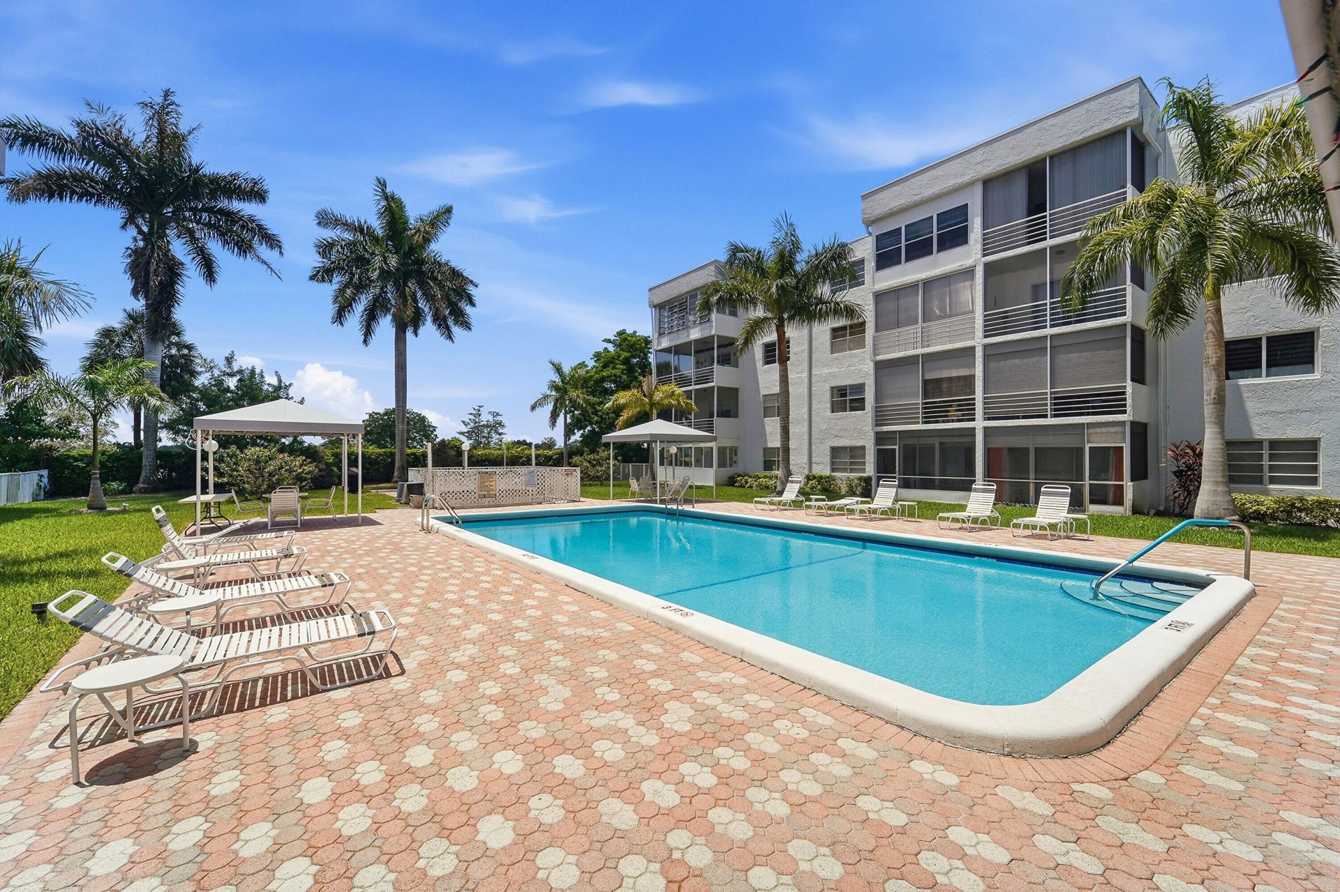 3000 E Sunrise Lakes Drive E, Unit 223, Sunrise, FL 33322 Photo
