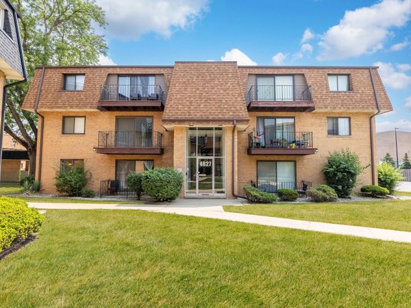 4827 W 109th Street , Unit 101, Oak Lawn, IL 60453
