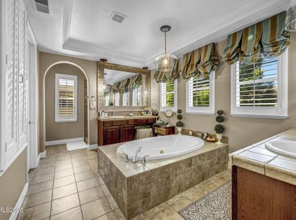 10795 Serratina Drive, Reno, NV 89521 Photo