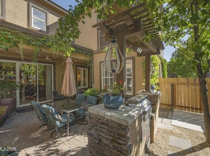10795 Serratina Drive, Reno, NV 89521 Photo