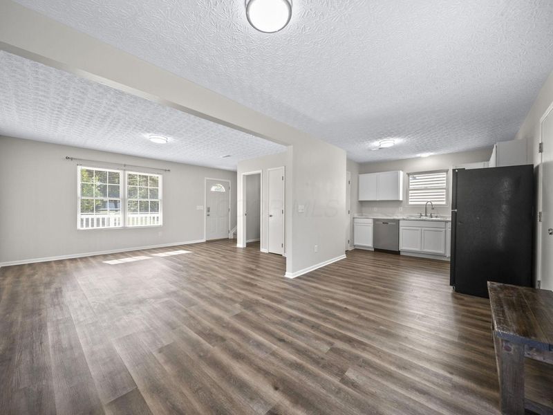 665 Perilous Place, Unit 6, Galloway, OH 43119 Photo 12
