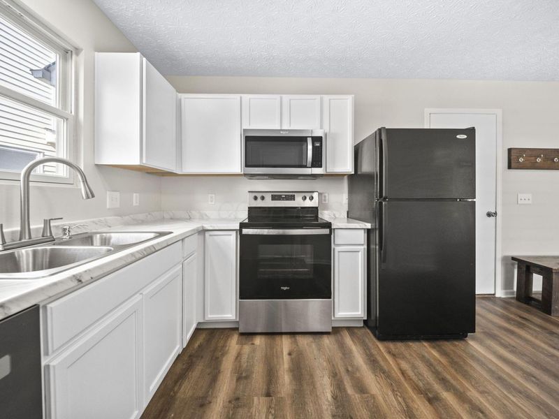 665 Perilous Place, Unit 6, Galloway, OH 43119 Photo 13