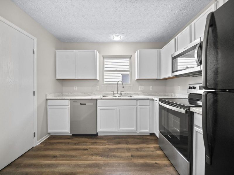 665 Perilous Place, Unit 6, Galloway, OH 43119 Photo 15