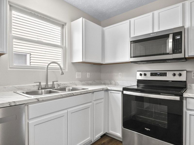 665 Perilous Place, Unit 6, Galloway, OH 43119 Photo 16