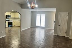 2717 Diane Drive photo 4