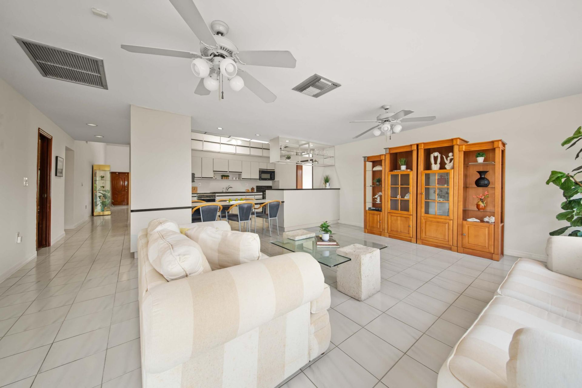 1110 SW 97th Avenue, Miami, FL 33174 Photo