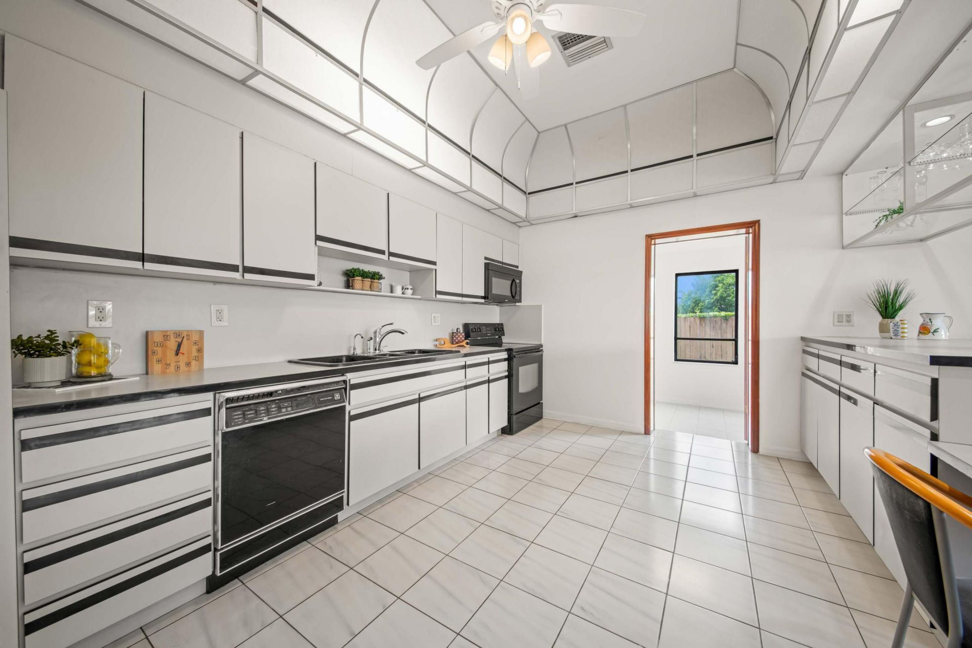 1110 SW 97th Avenue, Miami, FL 33174 Photo
